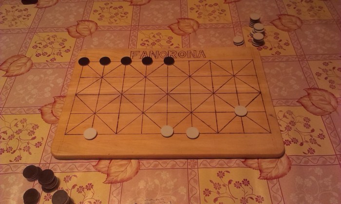 The remaining pieces on the board after only a few minutes of play.